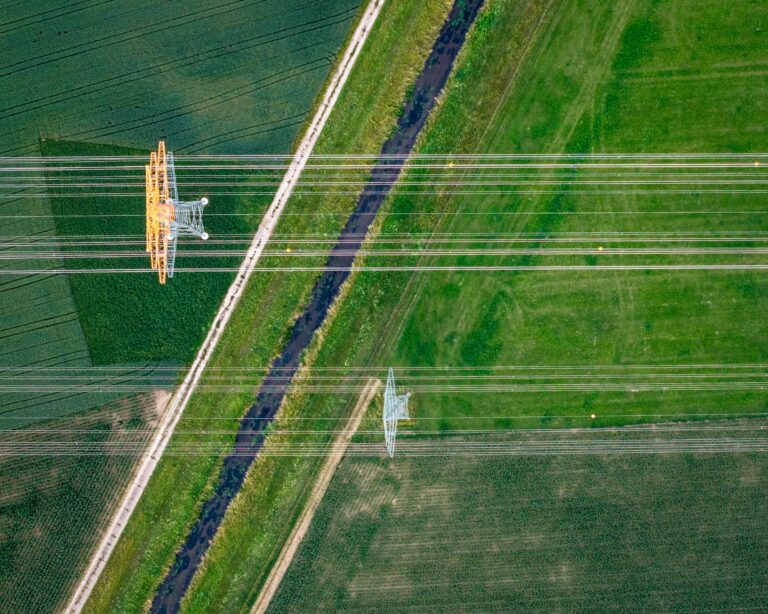 PGE planuje 210 mld zł inwestycji. Ile przypadnie na magazyny energii, sieci i gaz?